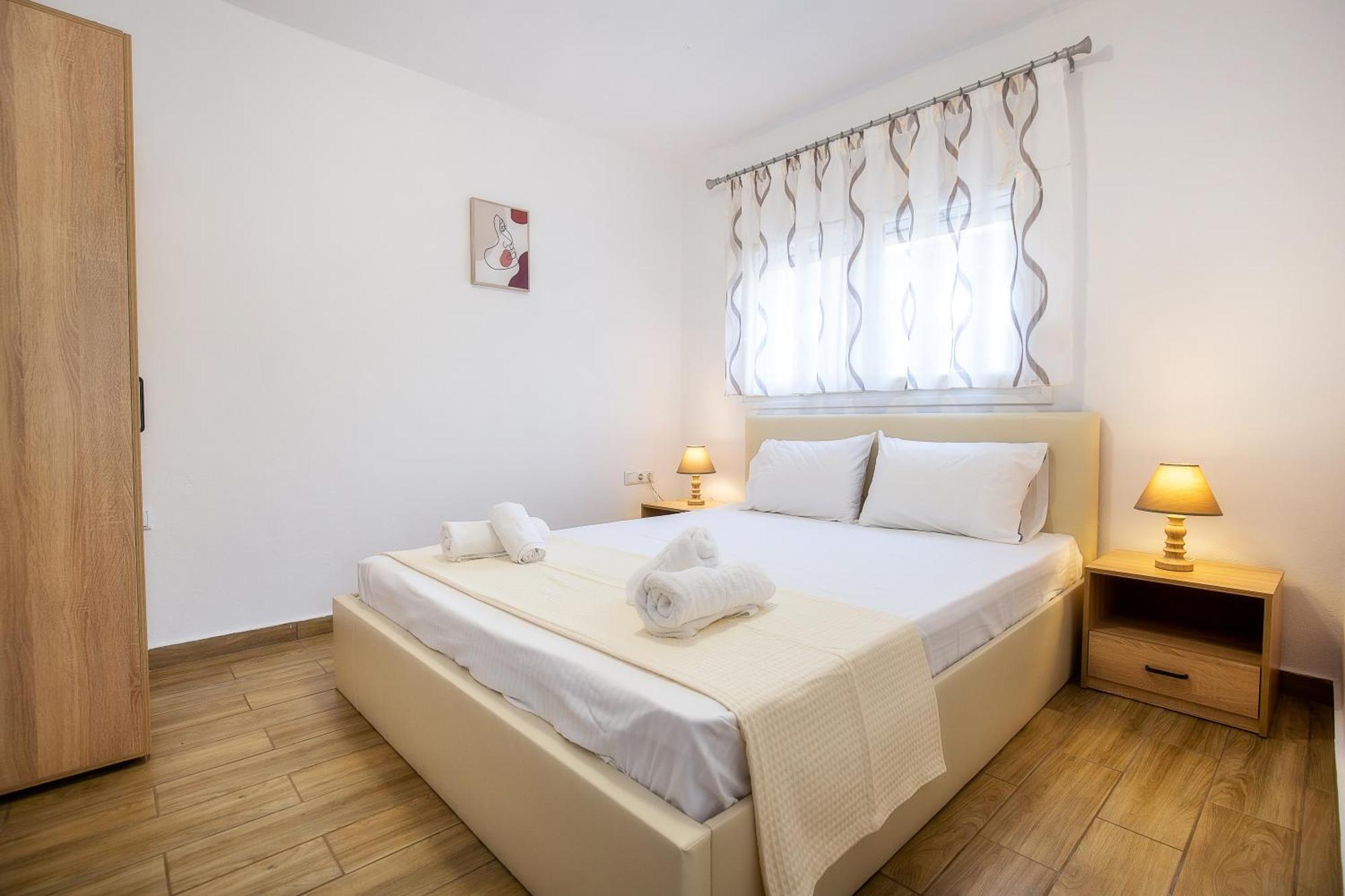 Apartment House Litsa 3 *