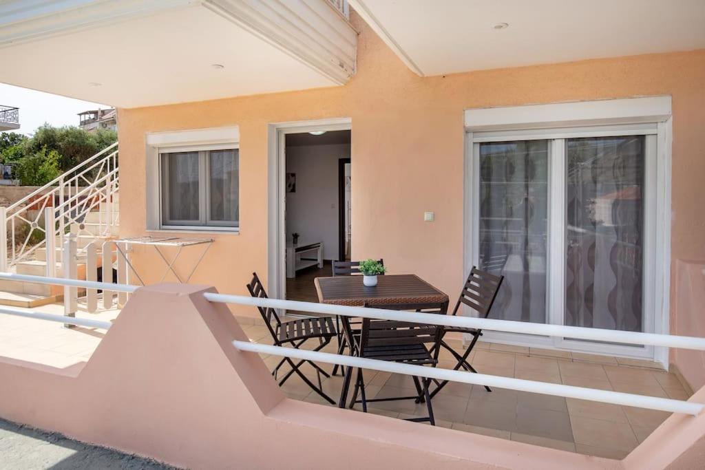 House Litsa 3 Apartment *